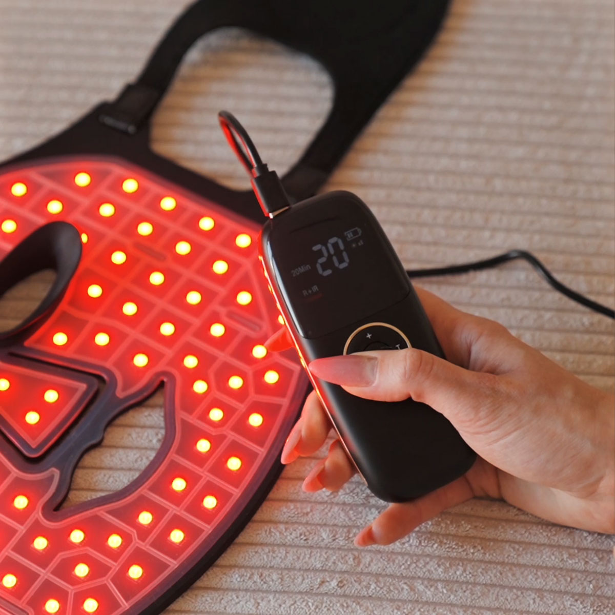 MediWave LED maska na obličej — 4 barvy světla — náhled 4